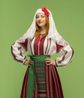 Молдавский национальный женский костюм